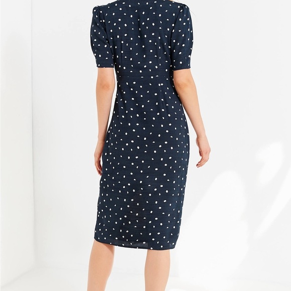 Urban Outfitters - ASTR The Label Button Wrap Polka Dot Navy Midi Dress Size M - Picture 2 of 12